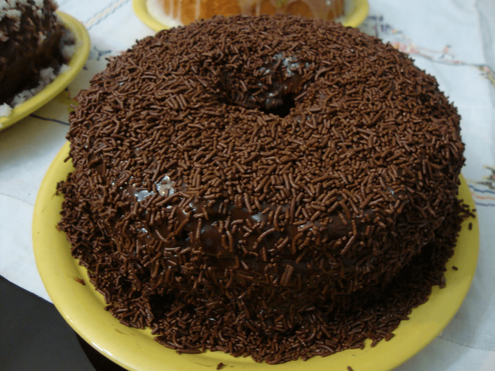 Como Fazer Bolo de Chocolate Fácil, Rápido e Com Poucos Ingredientes