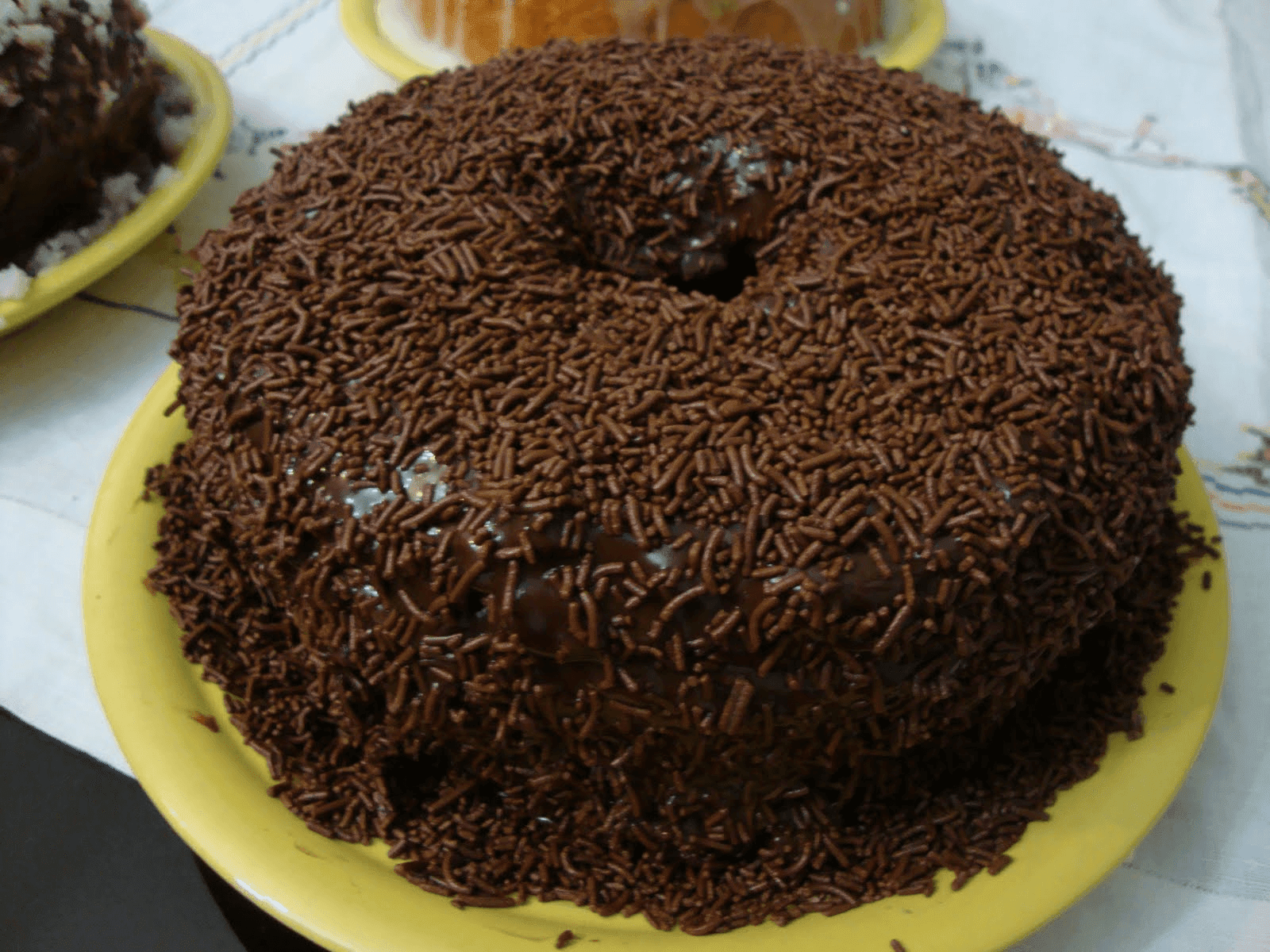 Como Fazer Bolo de Chocolate Fácil, Rápido e Com Poucos Ingredientes